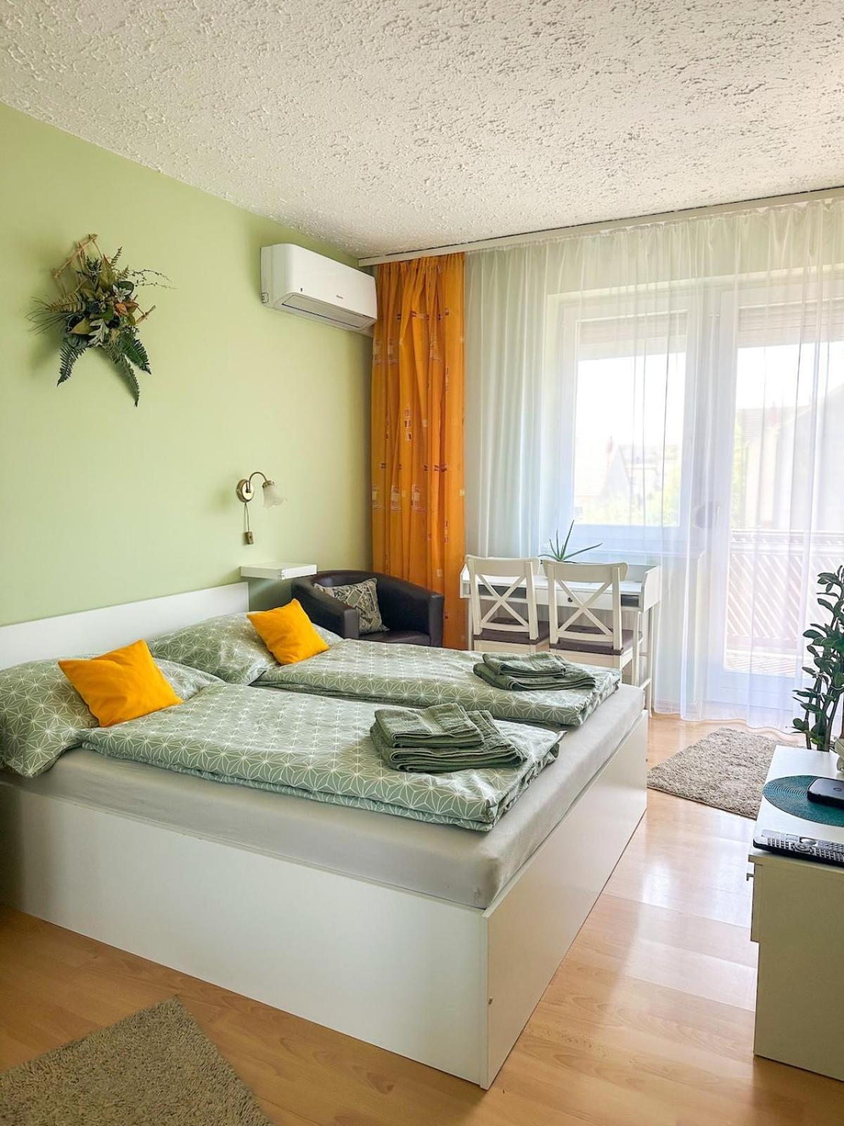 Aloe Apartman Sopron Exterior foto